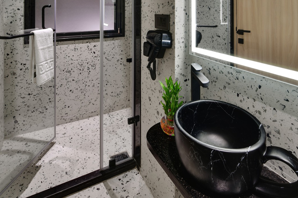 executive-bathroom-2